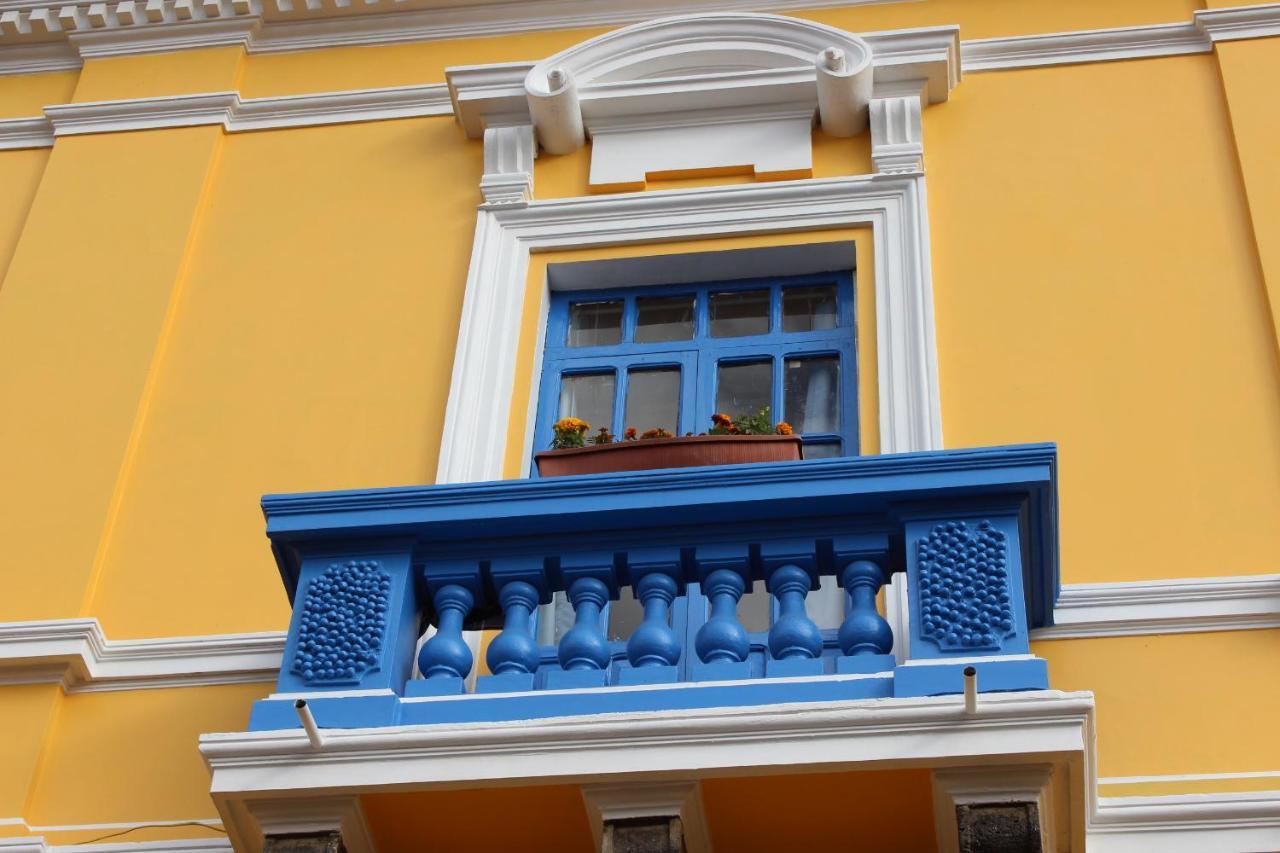 Hostal Cafe Tiana Latacunga Exterior foto